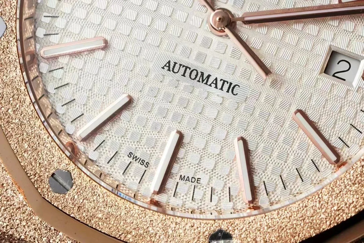 Royal Oak 15450ST 37mm White Dial in Frosted Rose Gold