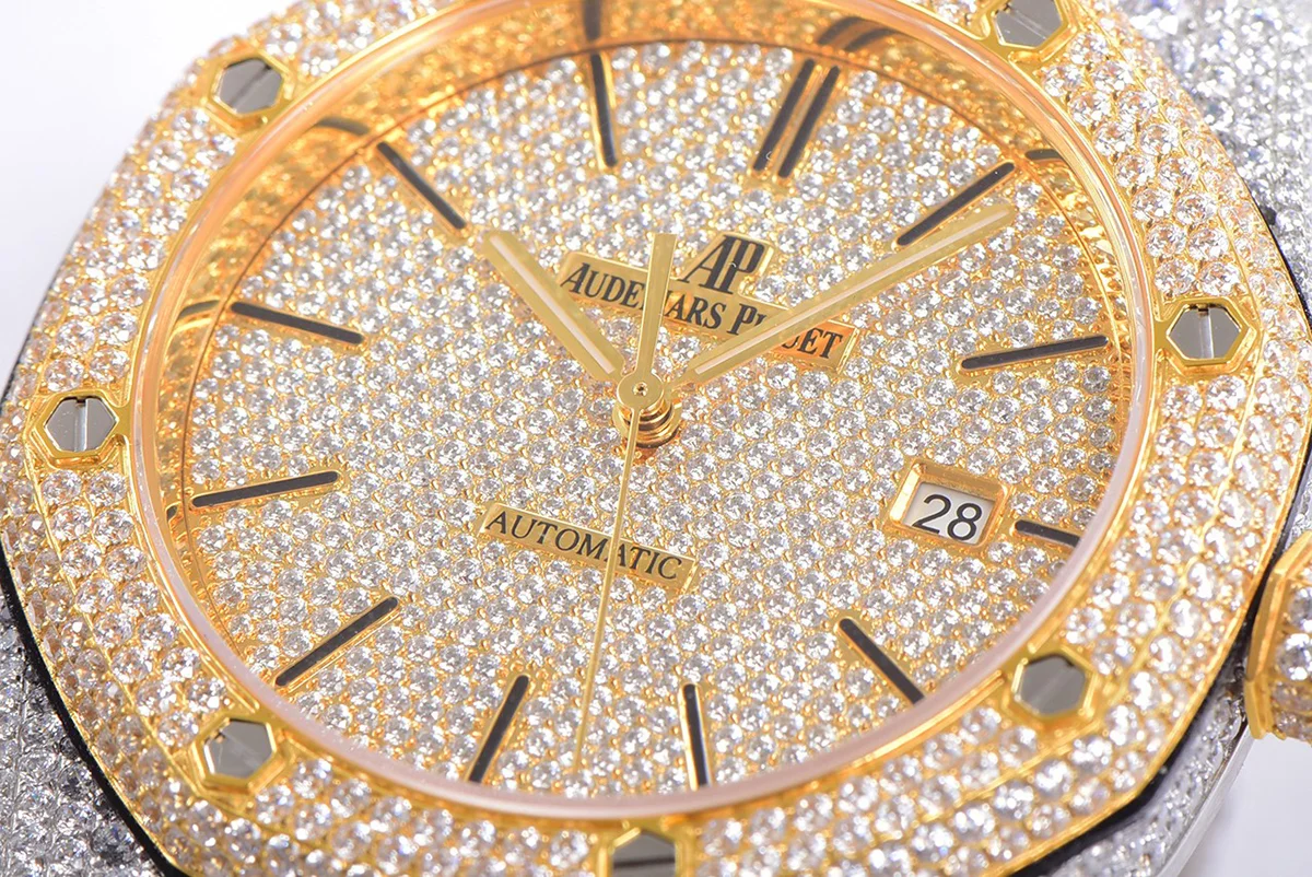 Royal Oak 41mm 15400 Iced Out Steel/Yellow Gold in Stick Markers