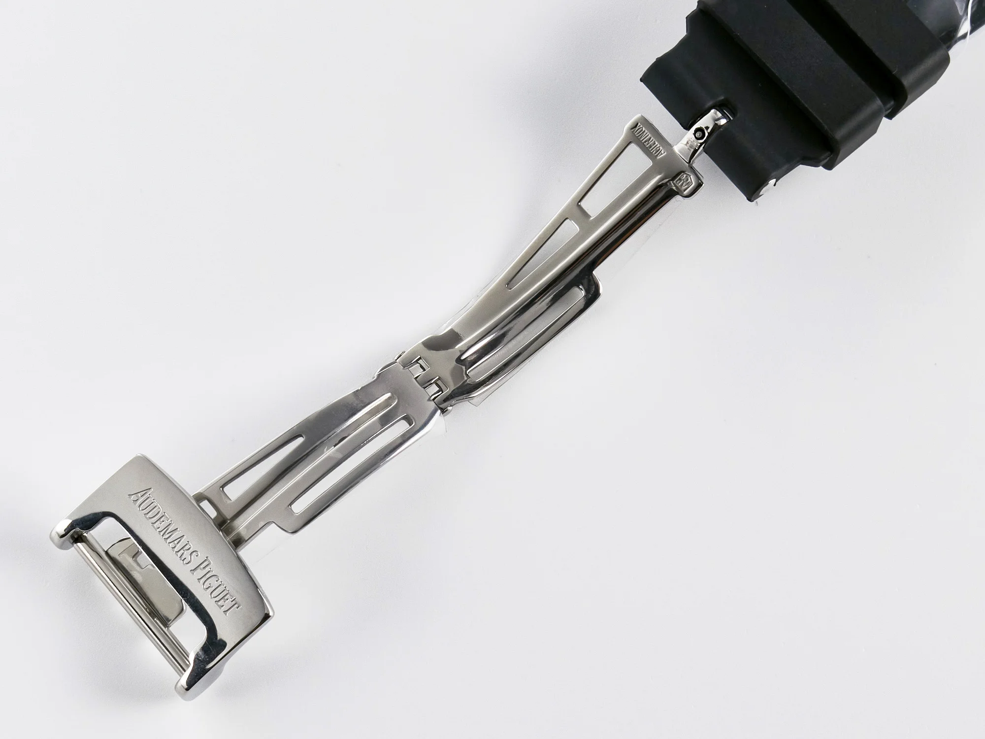 Royal Oak Offshore Ladies 33mm SS DRF Best Edition Black Dial Diamonds Bezel on Black Rubber Strap ETA Quartz