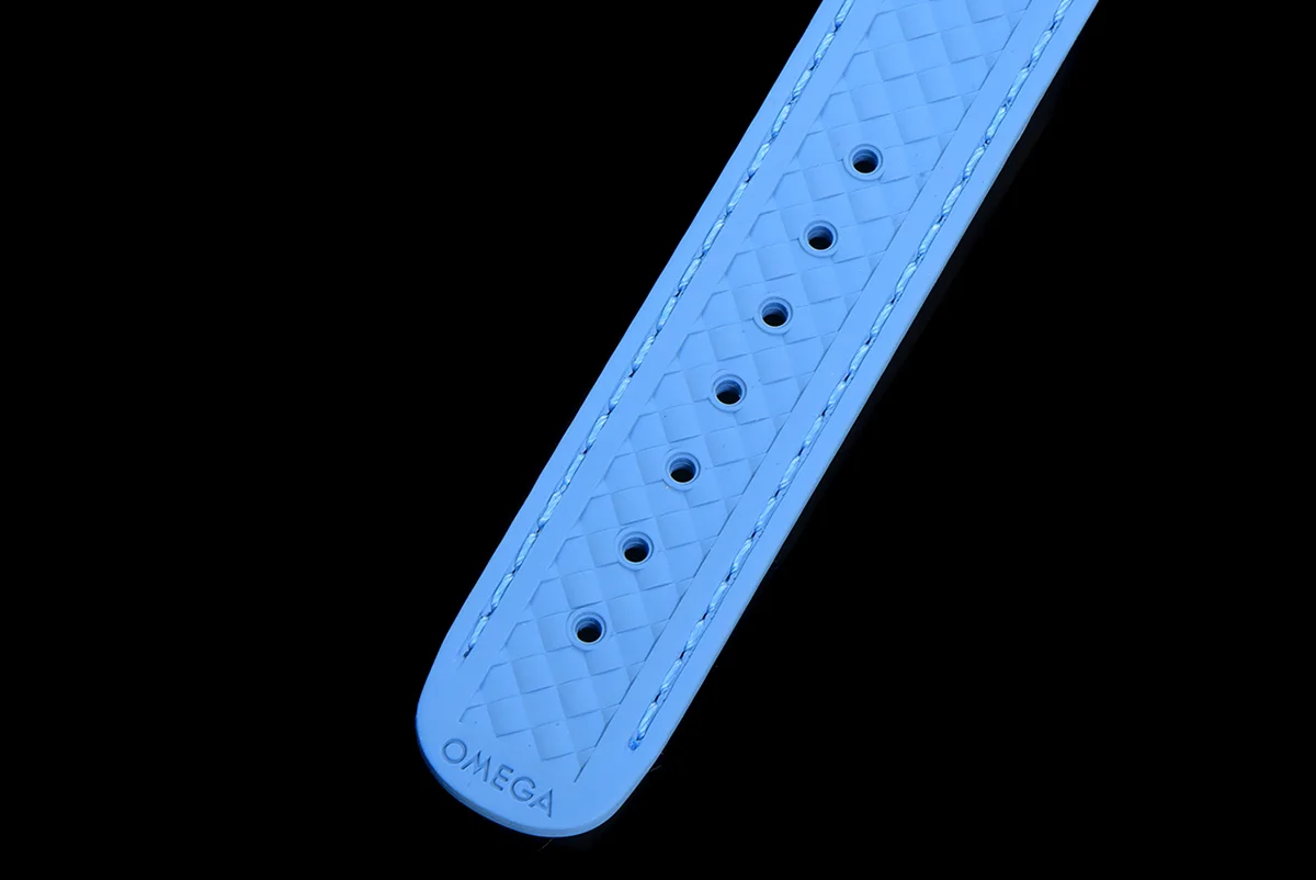 Seamaster Aqua Terra 150m Co-Axial Master Chronometer 41mm Light Blue Dial on Rubber Strap