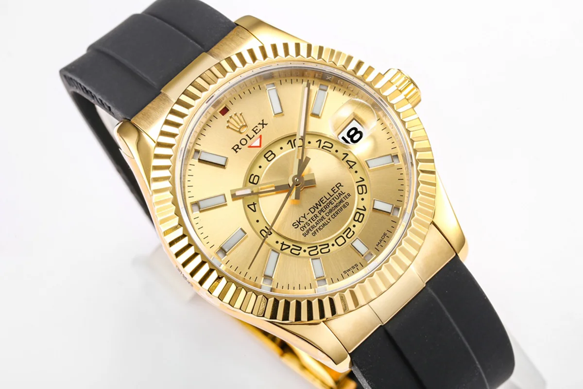 Sky-Dweller 326938 Champagne Dial in Yellow Gold on Rubber Strap