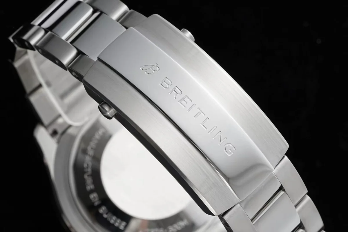 Superocean Automatic 44 Ref: A17376211C1A1