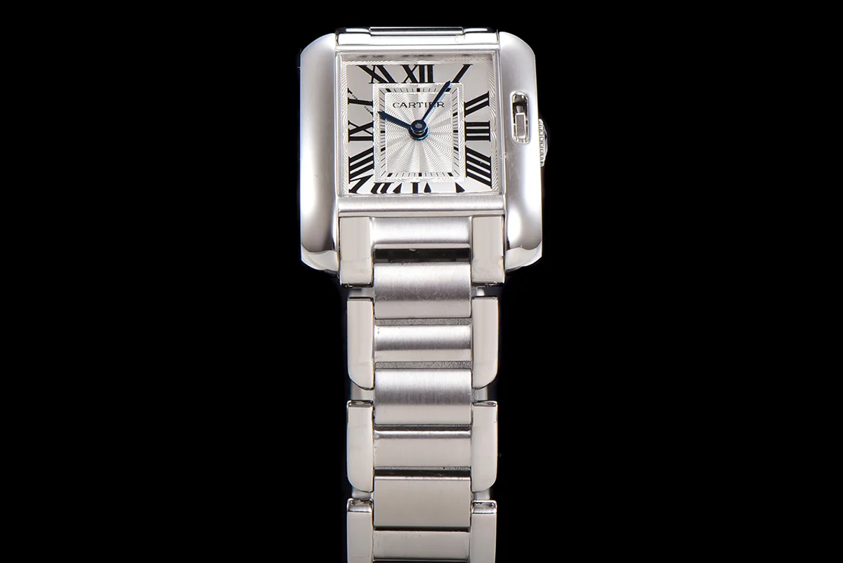 Tank Anglaise 30.2mm White Dial in Steel