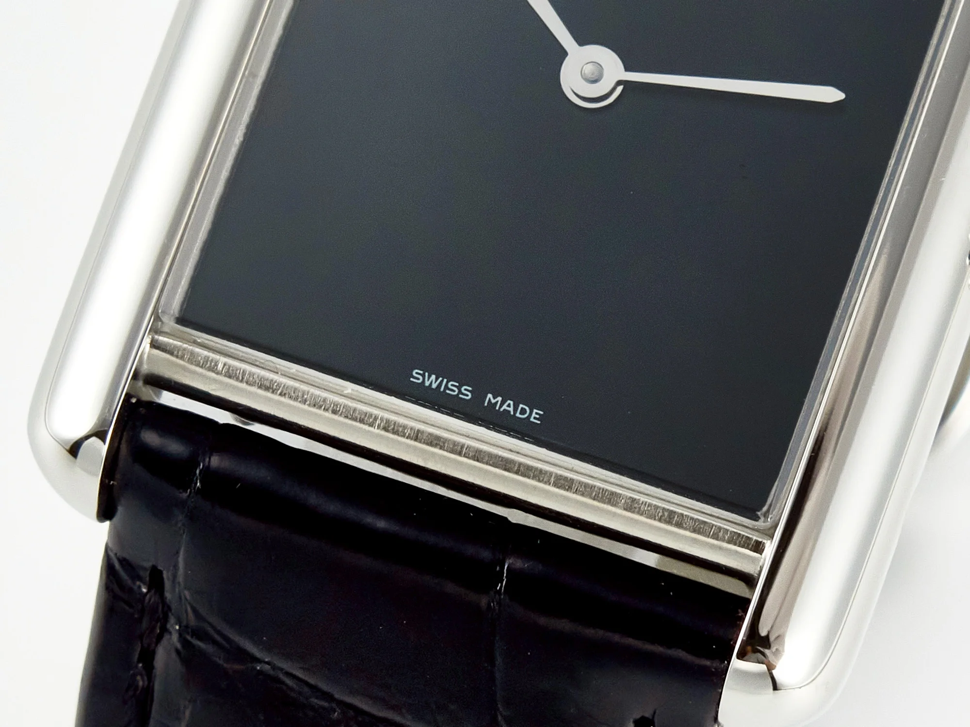 Tank Must Large SS 33.7mm DRF 1:1 Best Edition Black Dial on Black Leather Strap Swiss Quartz