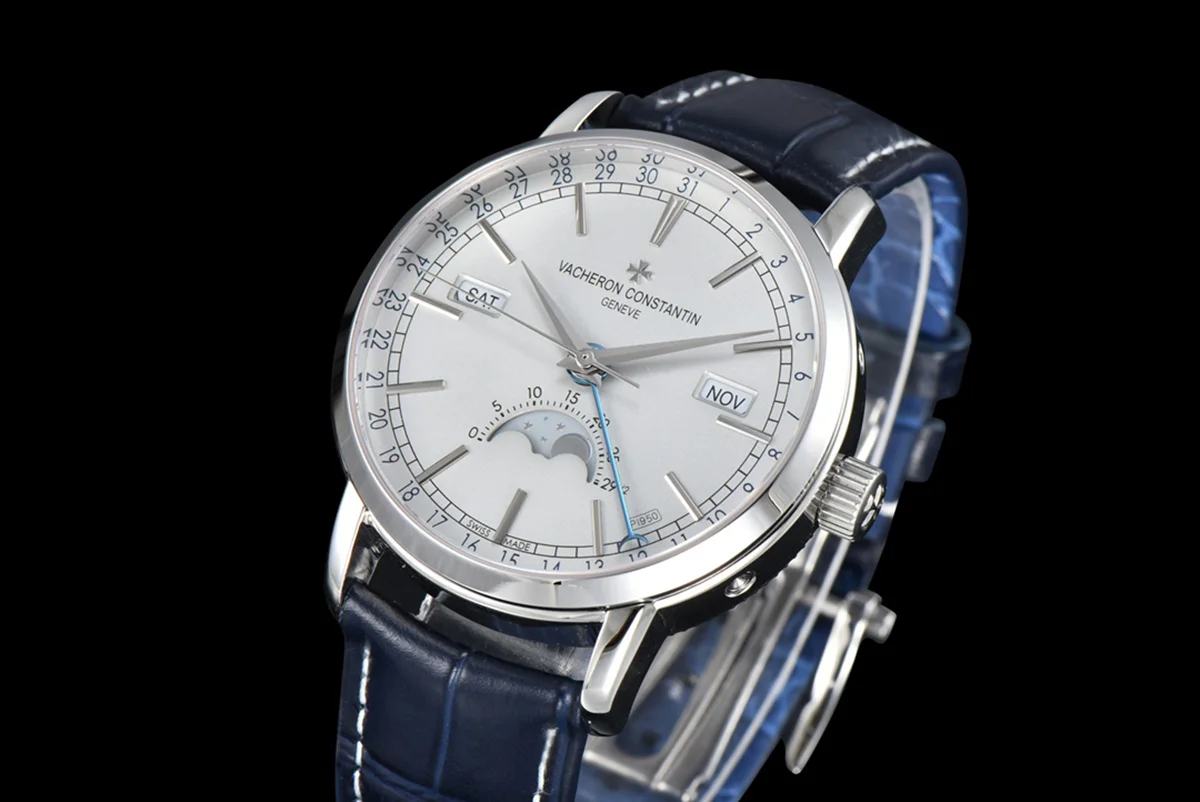 Traditionelle Complete Calendar White Dial in White Gold